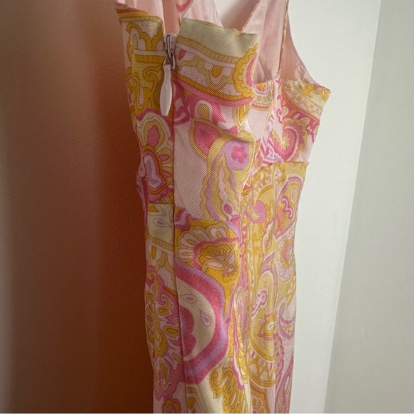 Banana Republic Silk Dress Size 2 Petite Pink Paisley Babydoll Ruffle Y2K - Picture 11 of 12